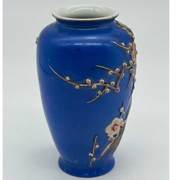 Vintage EIN Made in Japan Small Vase Moriage Deep Blue With Pink Apple Blossoms~ - Picture 2 of 6